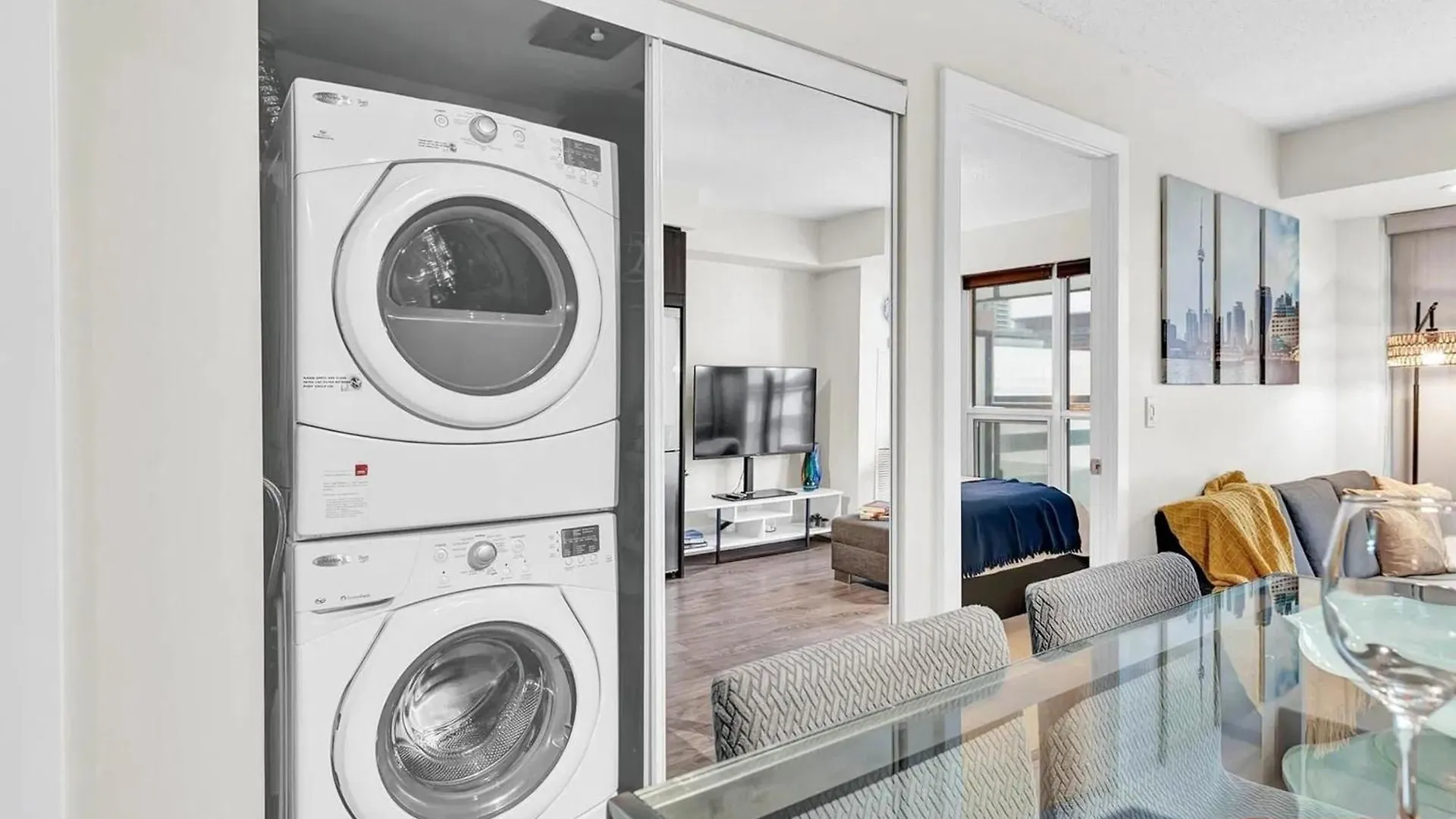 Apartment The Ellios Suites - In Downtown Toronto, Opposite CN Tower & Rogers Centre